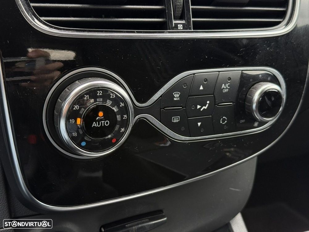 Renault Clio Sport Tourer 0.9 TCe GT Line - 15