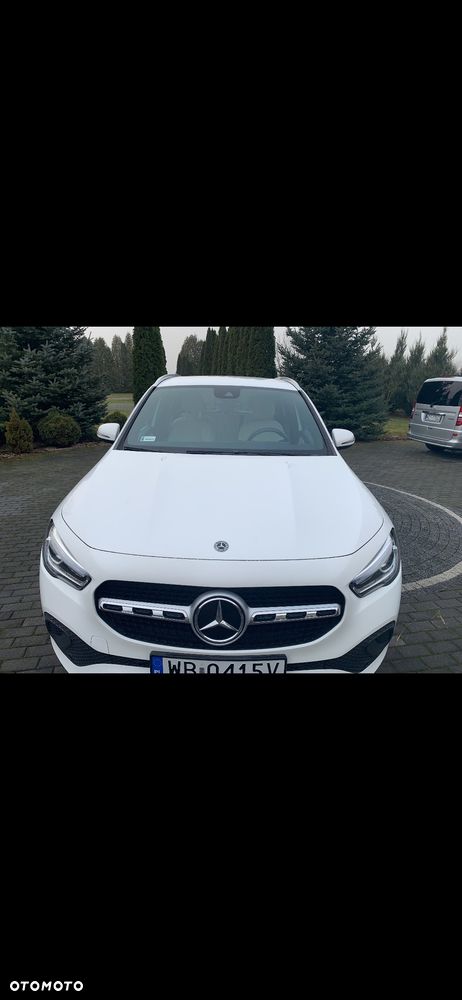 Mercedes-Benz GLA 200 - 1