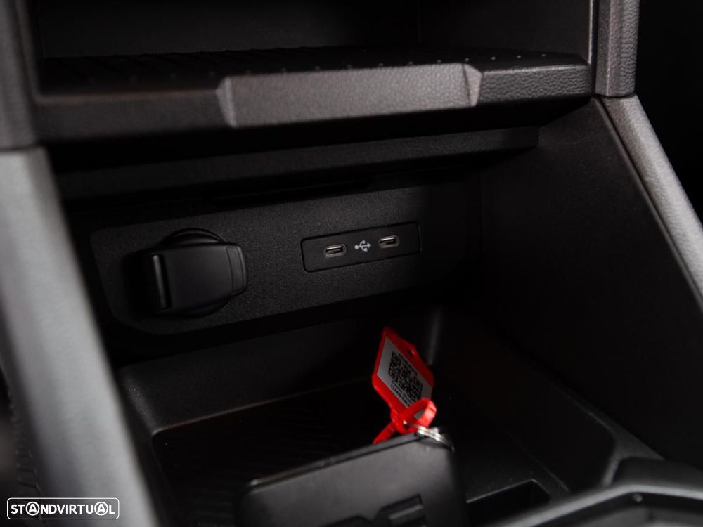 Dacia Duster 1.6 Hybrid Extreme - 27