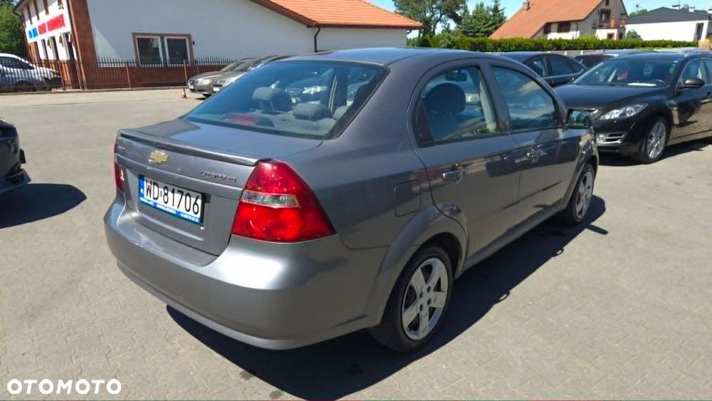 Chevrolet Aveo - 3