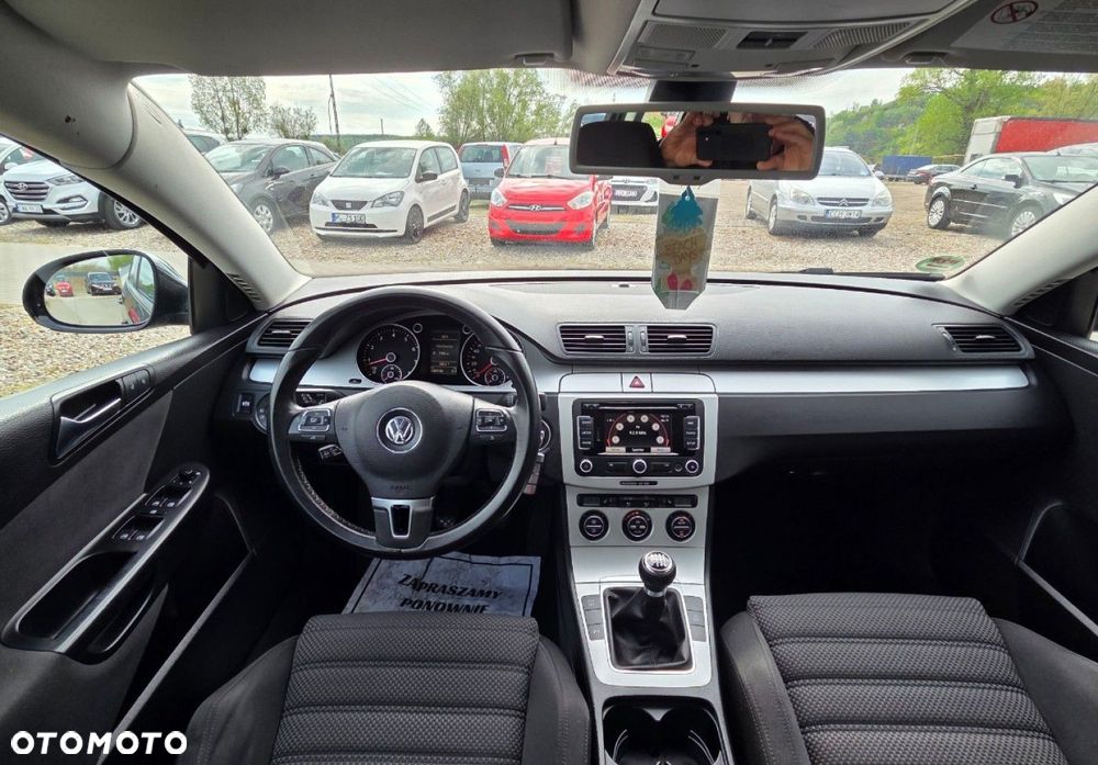 Volkswagen Passat - 7