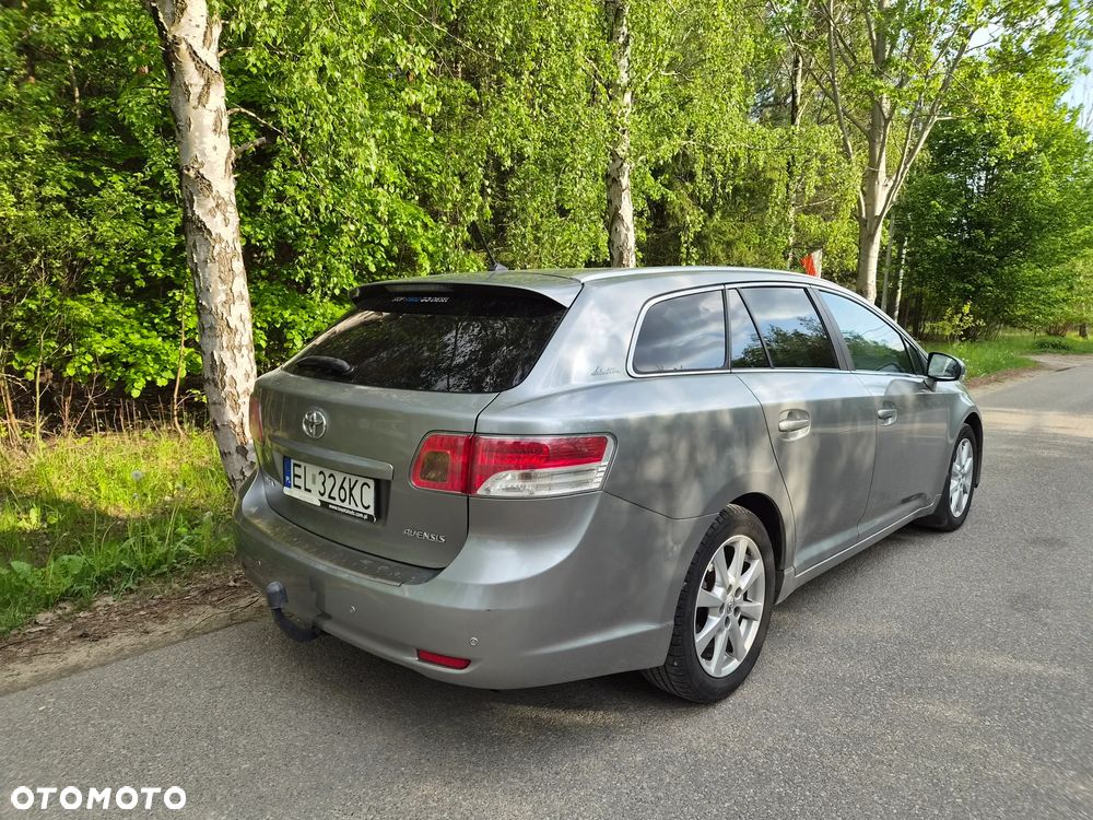 Toyota Avensis 2.0 D-4D Luna - 3