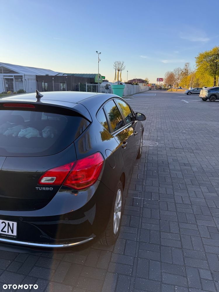 Opel Astra 1.4 Turbo Active - 28