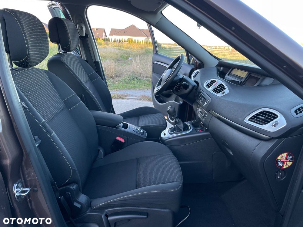 Renault Grand Scenic Gr 1.4 16V TCE Bose Edition - 17