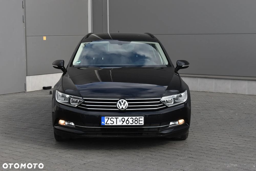 Volkswagen Passat - 30