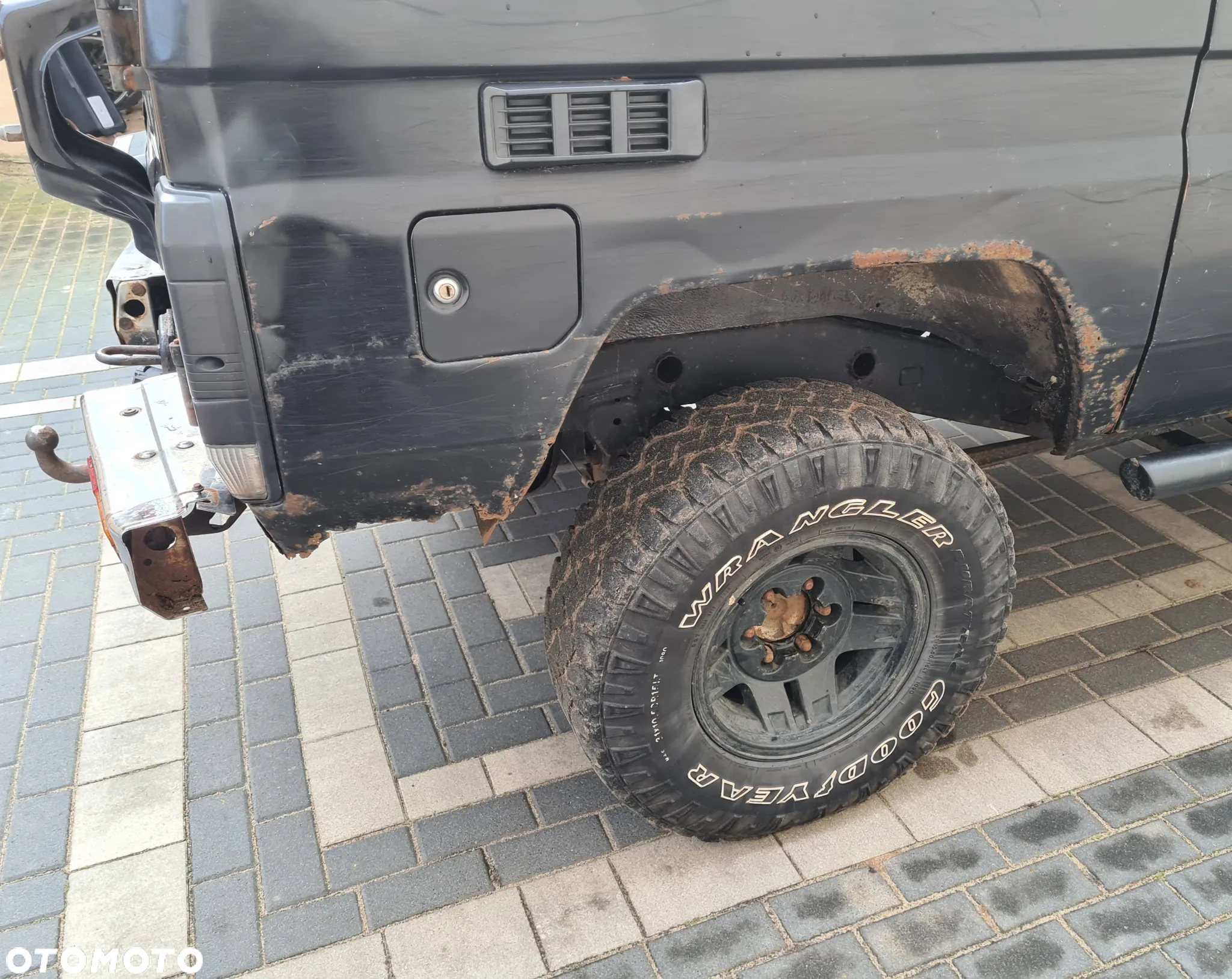 Toyota Land Cruiser LJ70 - 15