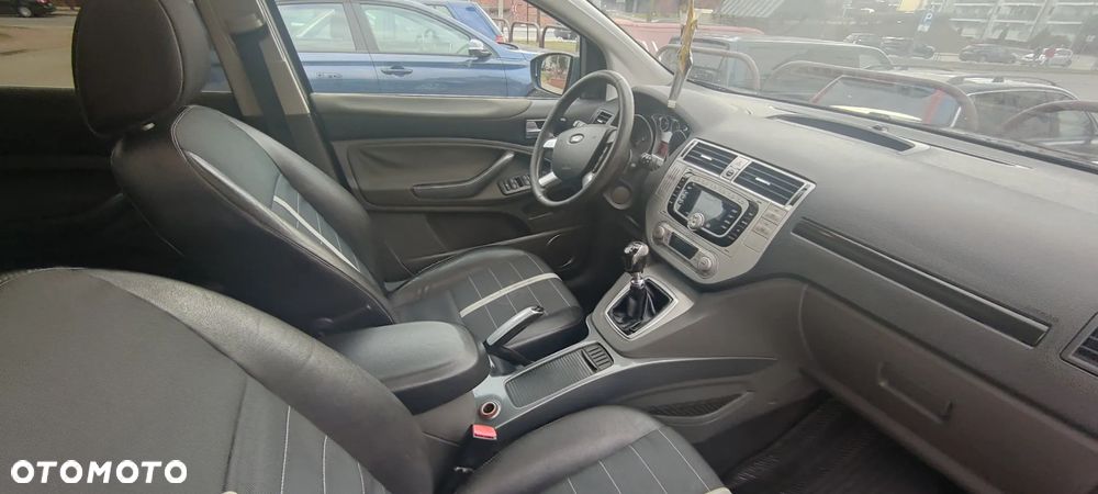 Ford Kuga 2.5 Titanium - 16
