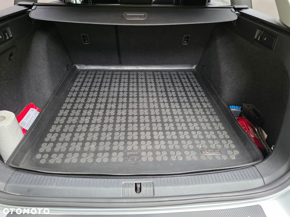 Volkswagen Golf VII 1.6 TDI BMT Trendline - 12