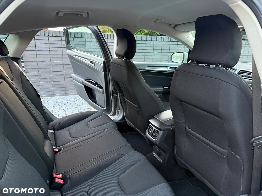 Ford Mondeo - 17