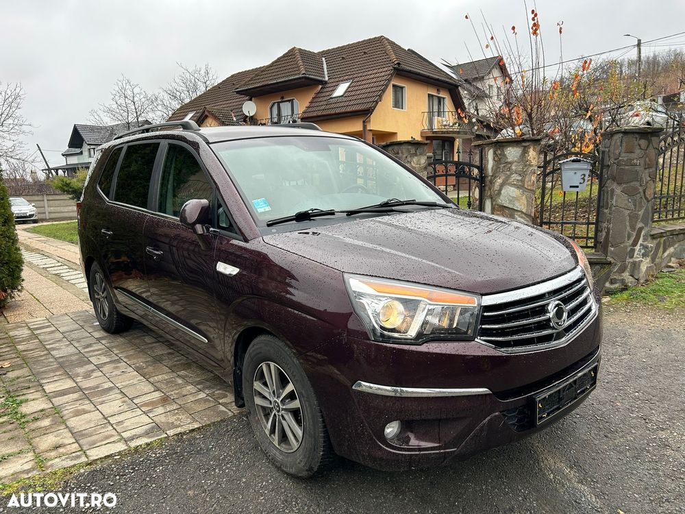 SsangYong Rodius - 2