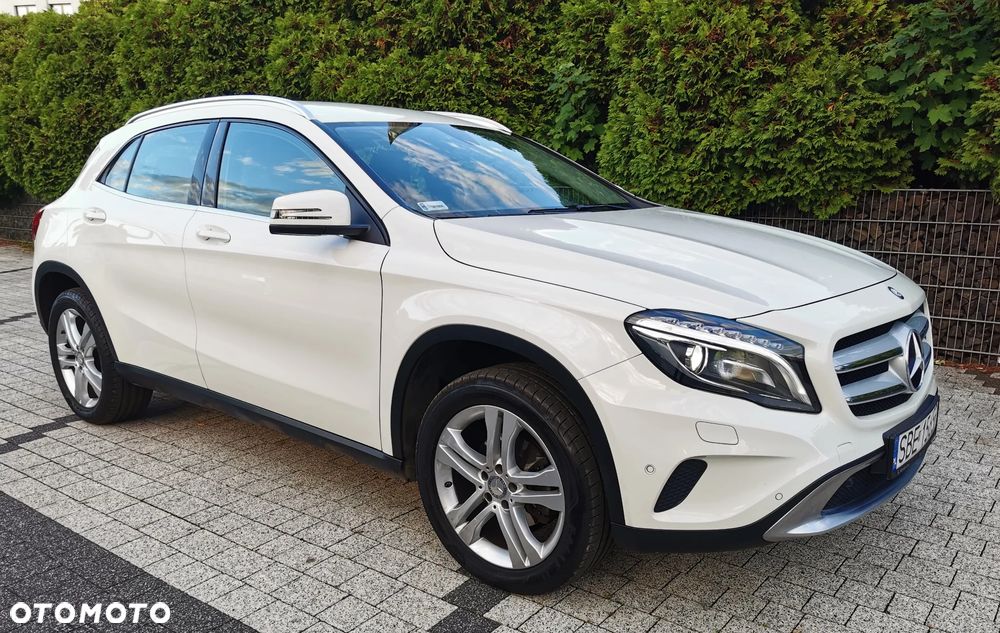 Mercedes-Benz GLA 200 7G-DCT Style - 1
