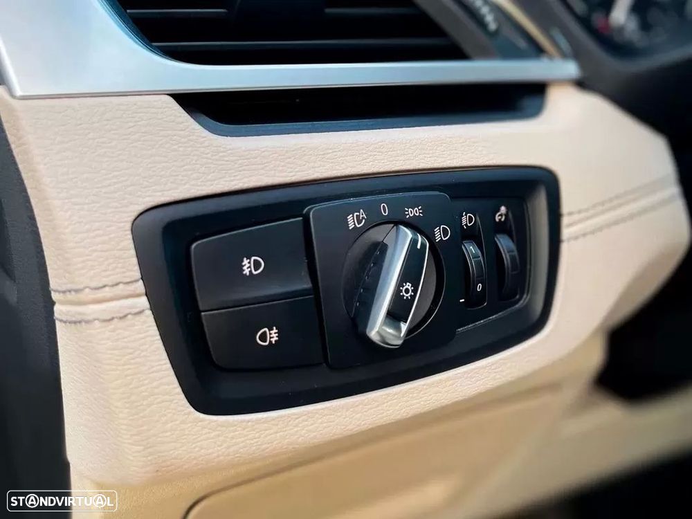 BMW X1 25 e xDrive xLine - 12