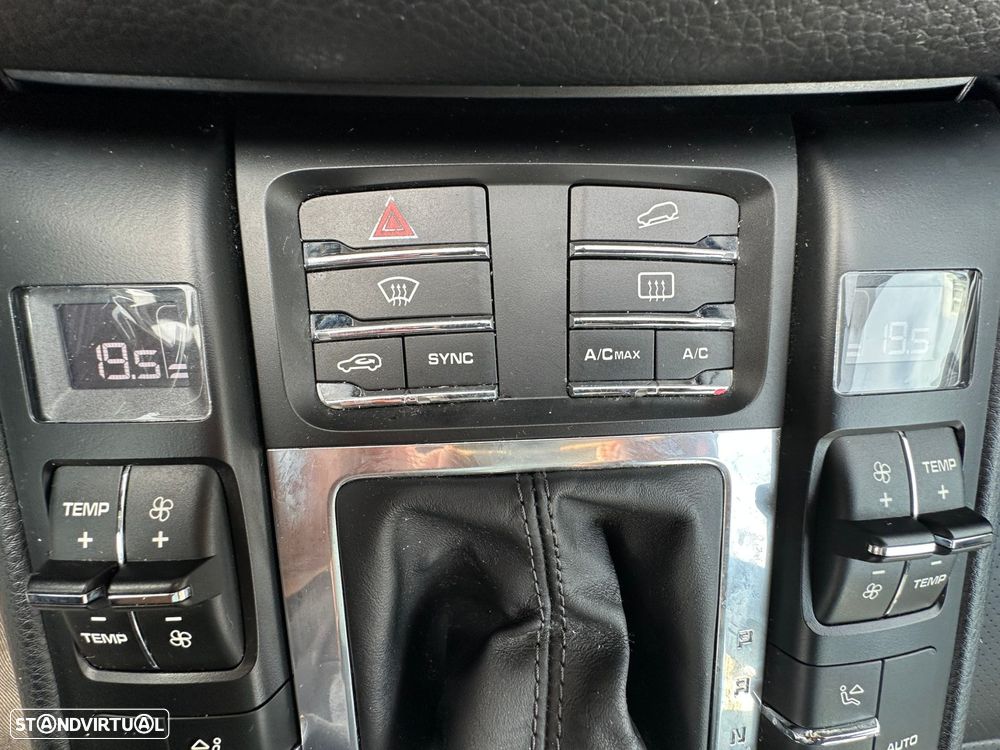 Porsche Macan Standard - 26