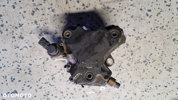 HYUNDAI KIA 2.0 CRDI POMPA WTRYSKOWA 0445010121  33100-27400