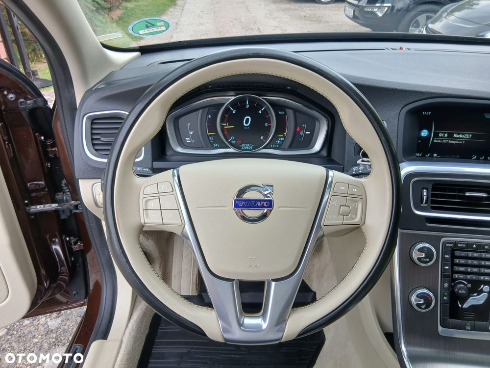 Volvo V60 Cross Country D3 Summum - 20