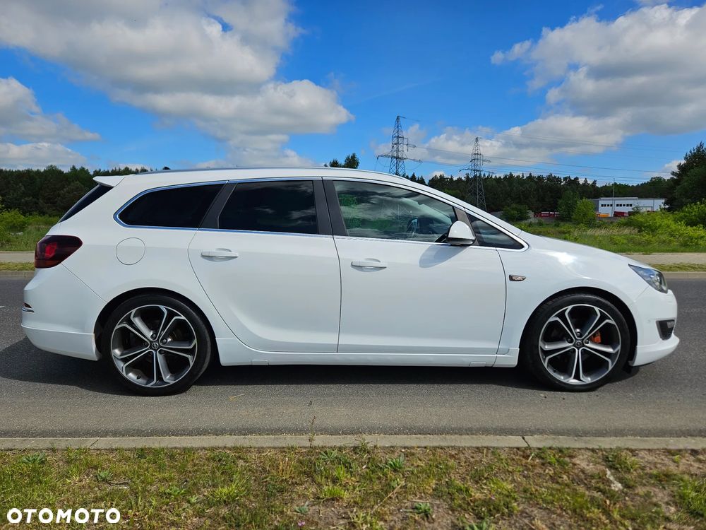 Opel Astra 1.6 T SIDI Sport S&S - 4