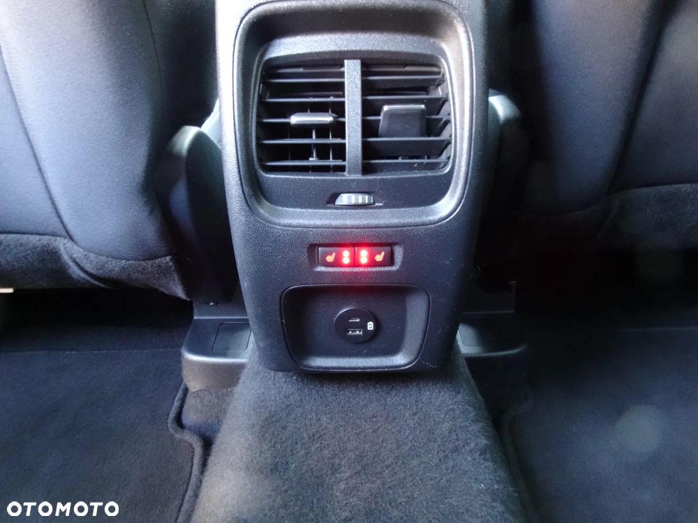 Ford Kuga 1.5 EcoBoost FWD Titanium - 37