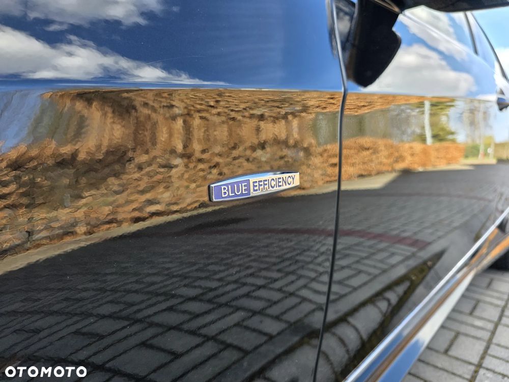 Mercedes-Benz Klasa E 350 CGI BlueEFFICIENCY 7G-TRONIC Avantgarde - 34