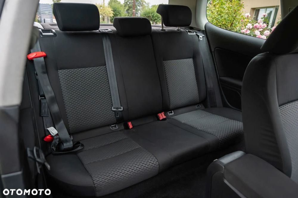 Volkswagen Golf - 12