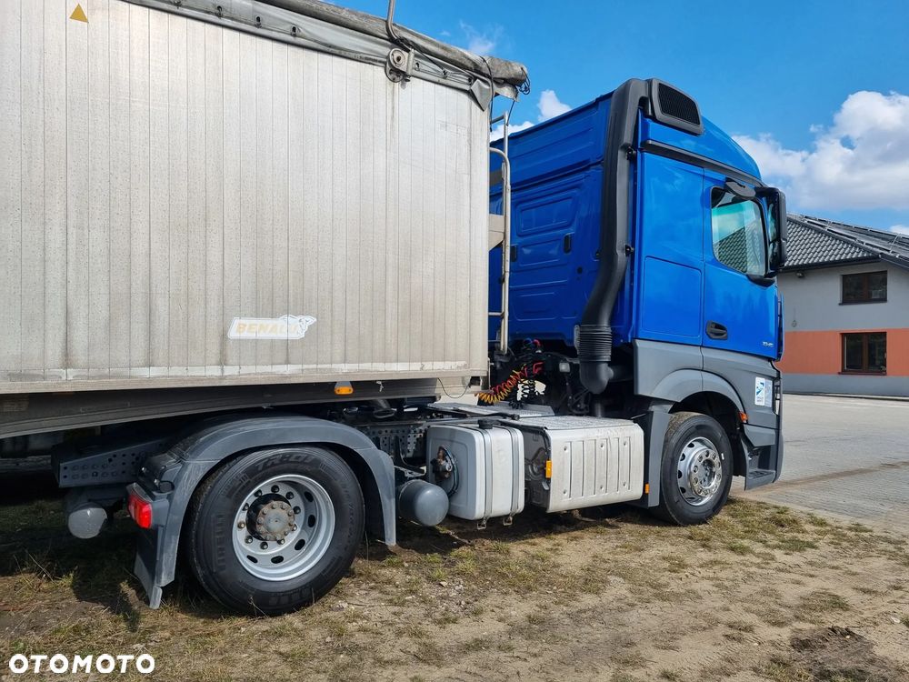 Mercedes-Benz 1845 - 5