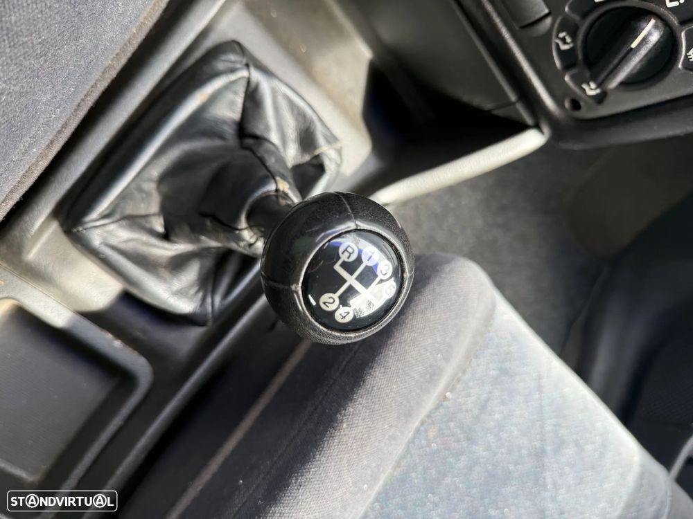 Opel Astra Caravan 1.7 TD GLS - 17