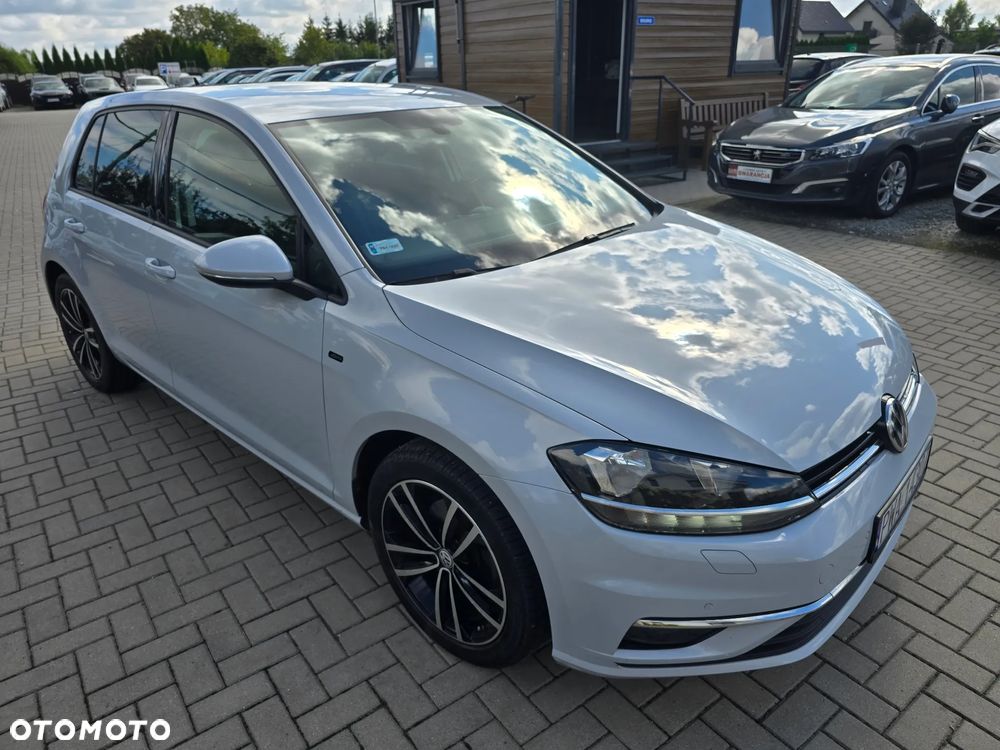 Volkswagen Golf - 2