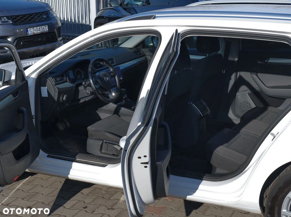 Skoda Superb 2.0 TDI Ambition DSG7 - 10