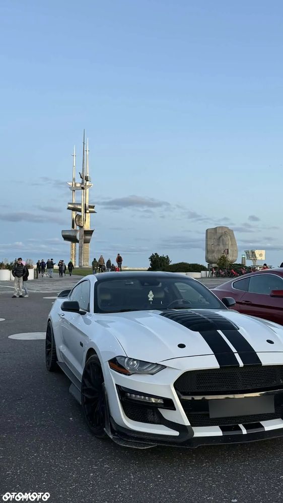 Ford Mustang - 1