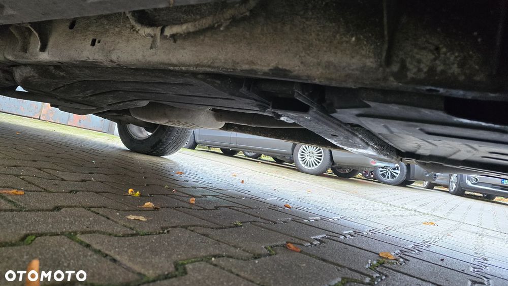 Land Rover Discovery TD V6 SE - 18