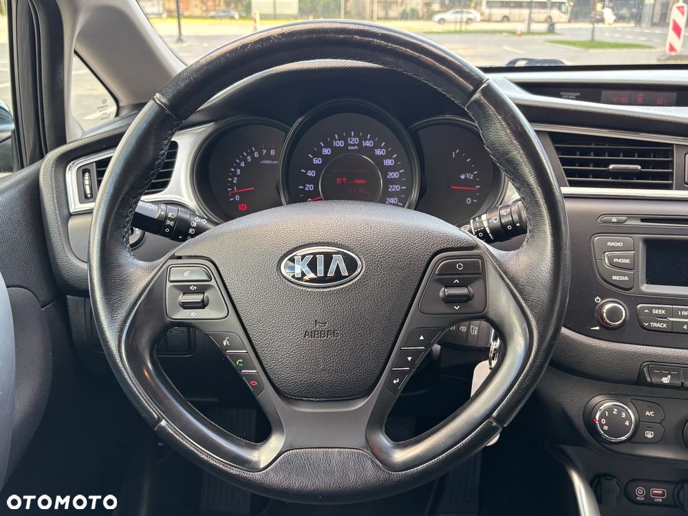 Kia Ceed 1.4 CVVT Attract - 18