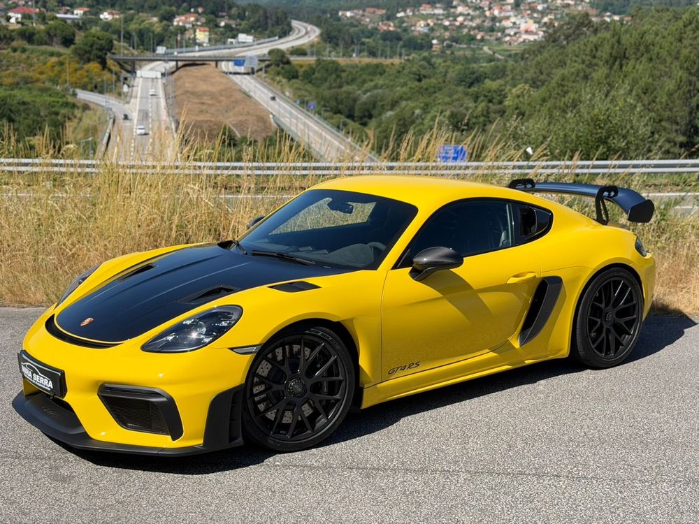 Porsche 718 Cayman GT4 RS