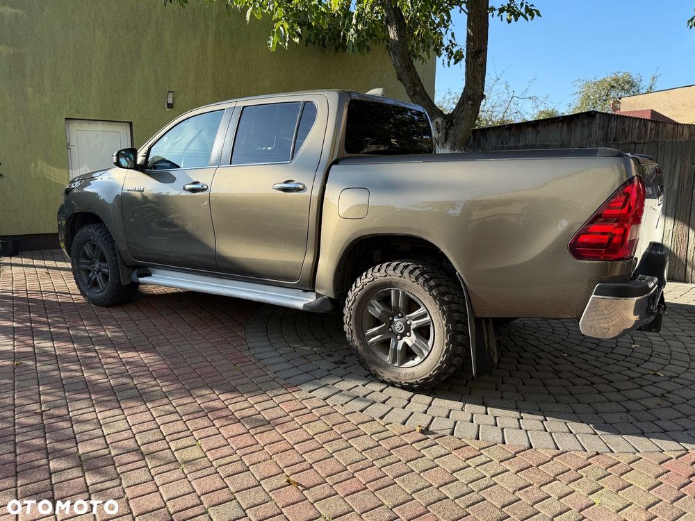 Toyota Hilux - 6