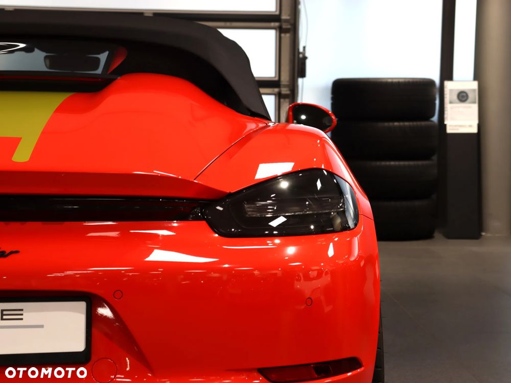Porsche 718 Spyder - 10