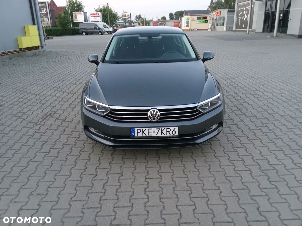 Volkswagen Passat 1.6 TDI BMT Comfortline - 5
