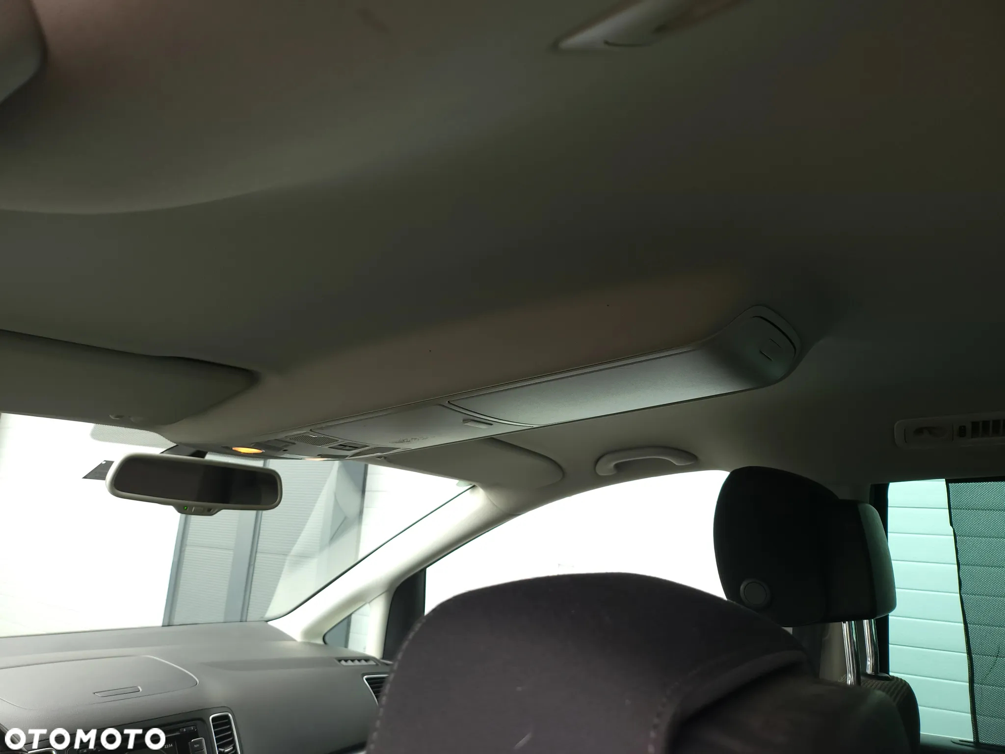 Volkswagen Sharan 2.0 TDI Comfortline - 12