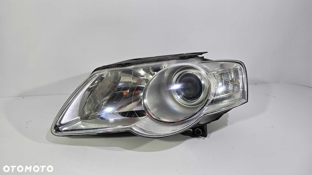 VW Passat B6 Lampy Przód Przednie Komplet Lewa + Prawa Europa Oryginał Valeo Stan BDB - 8