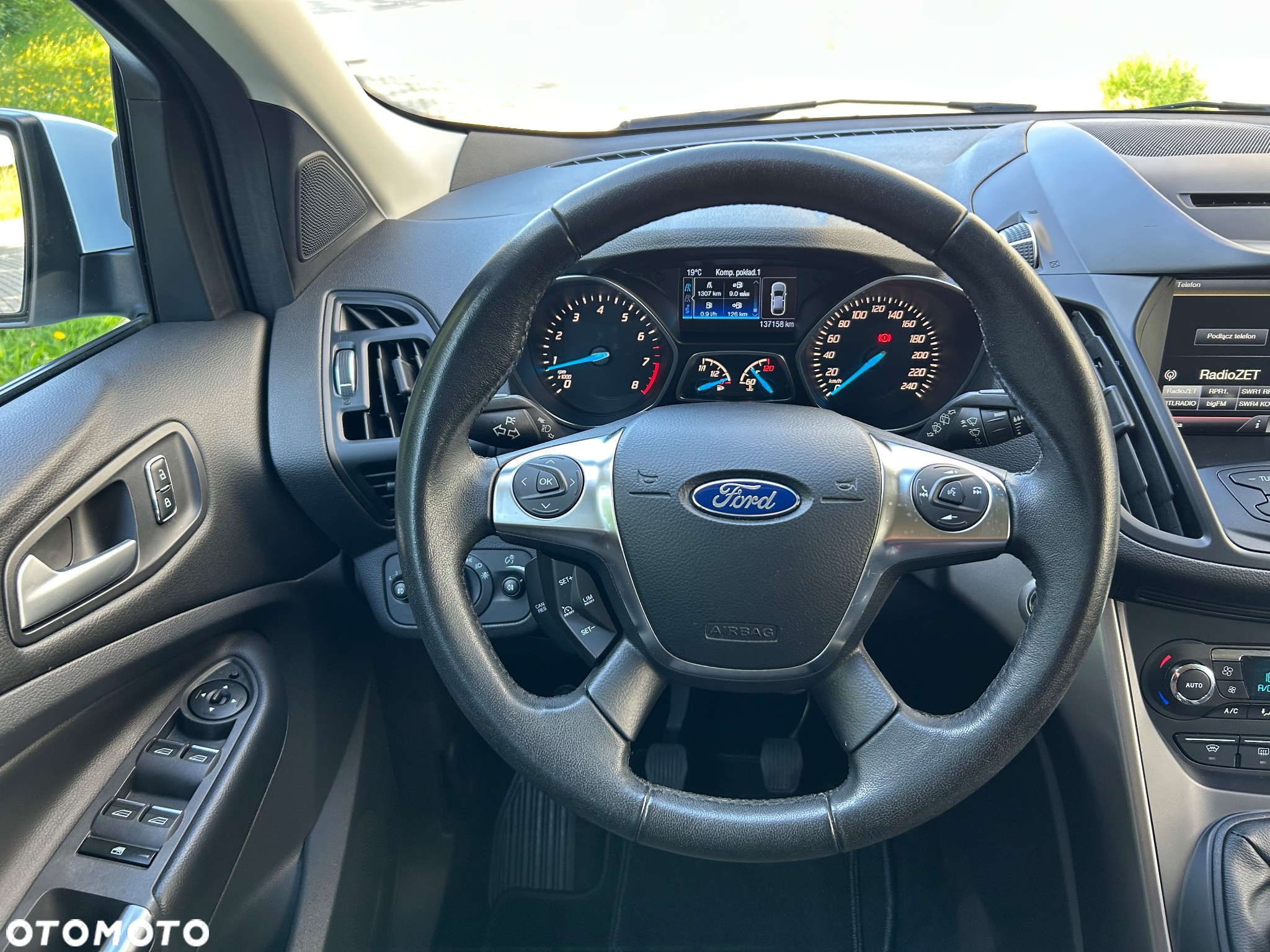 Ford Kuga 1.5 EcoBoost 2x4 Titanium - 25