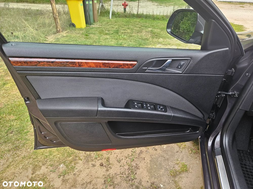 Skoda Superb 2.0 TDI 4x4 Elegance - 35