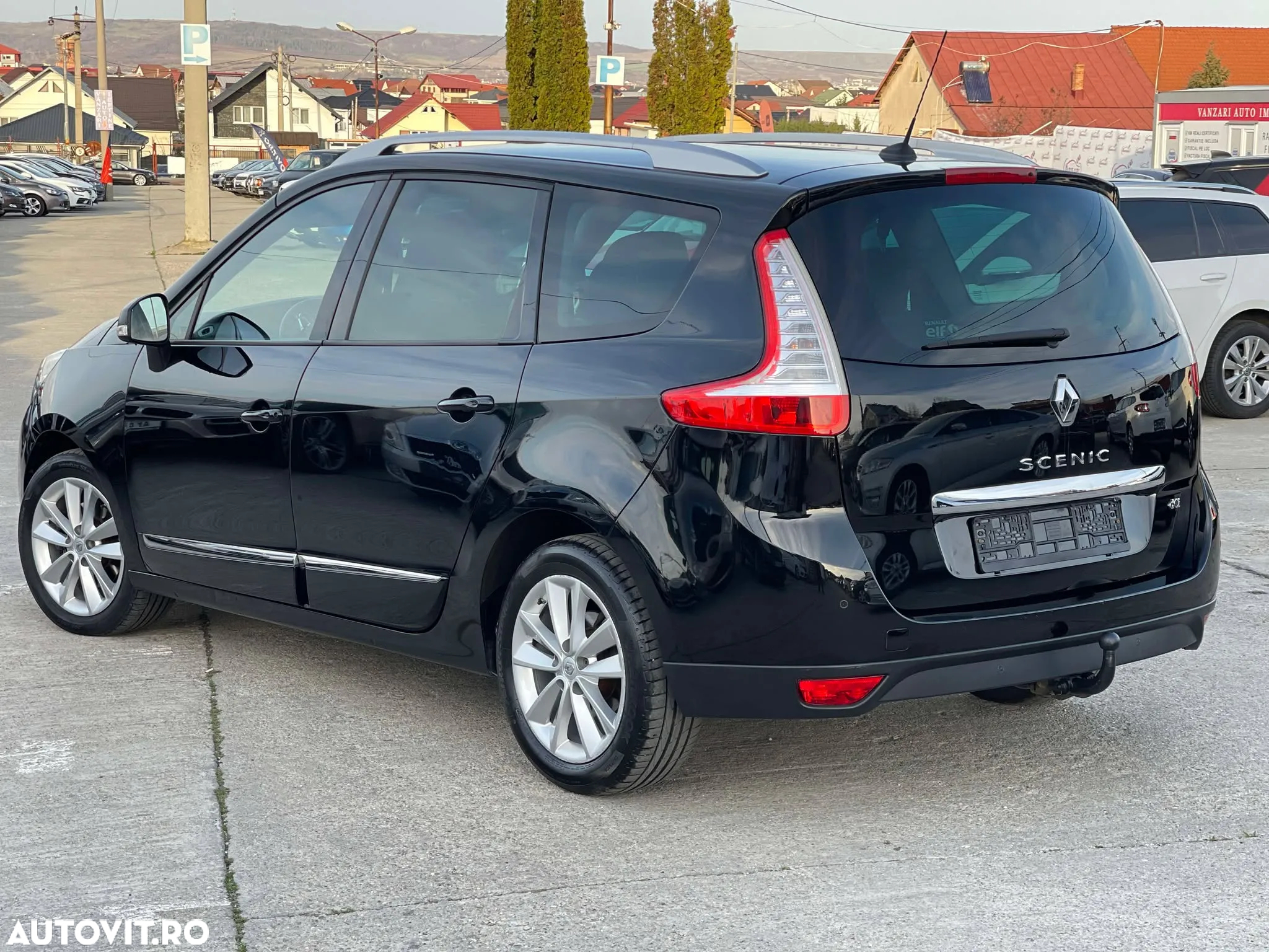 Renault Grand Scenic 1.6 dCi Stop&Start Energy Privilege - 9