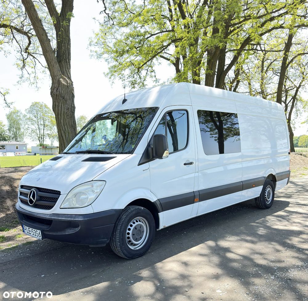 Mercedes-Benz Sprinter - 1