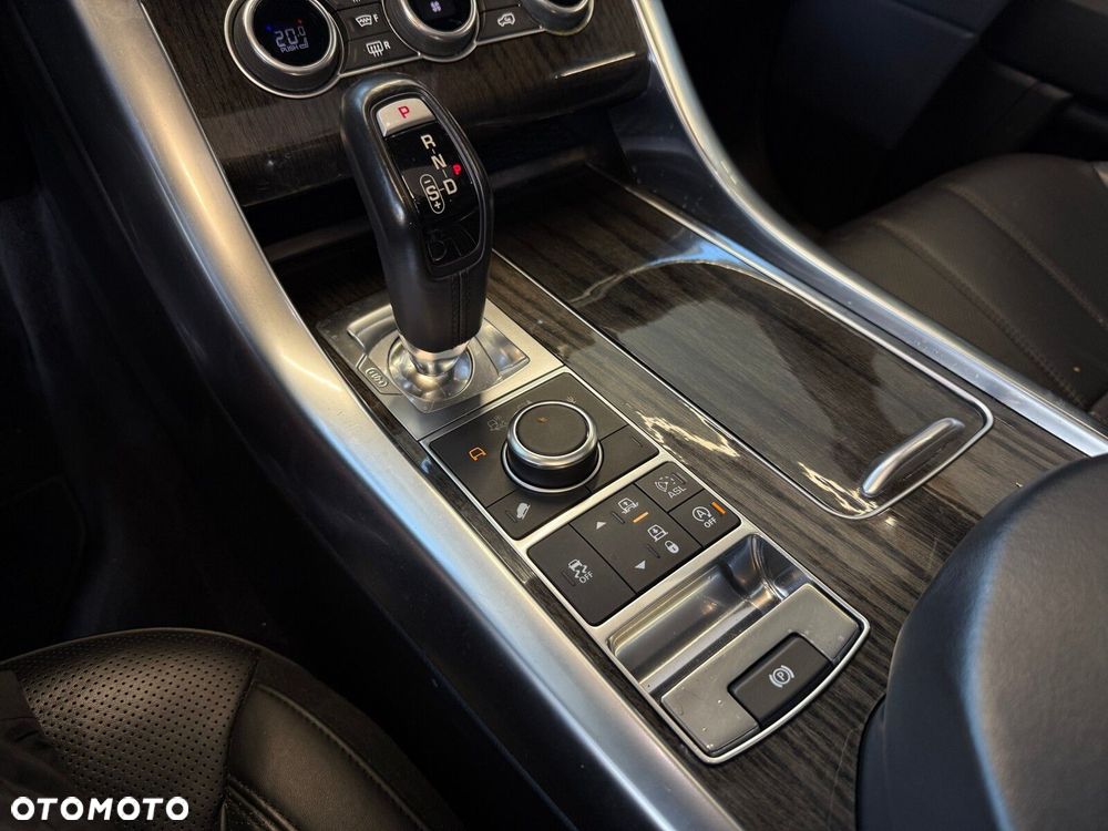 Land Rover Range Rover - 29