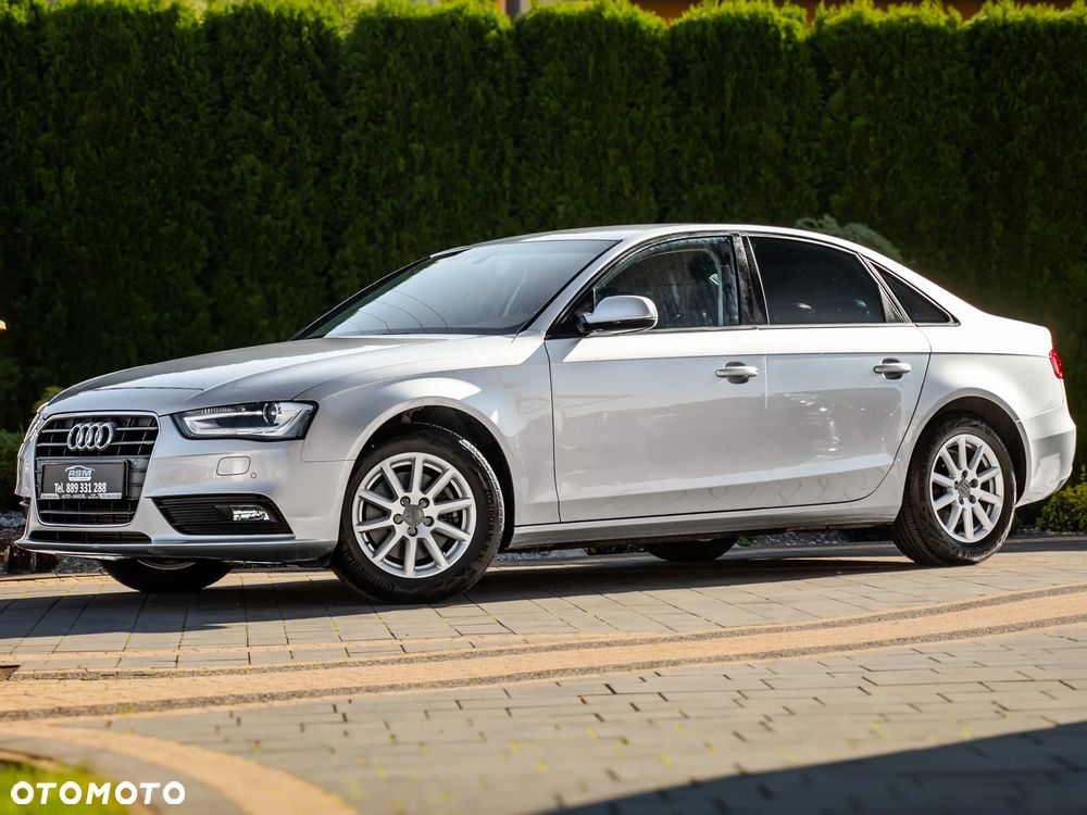 Audi A4 Limousine - 5