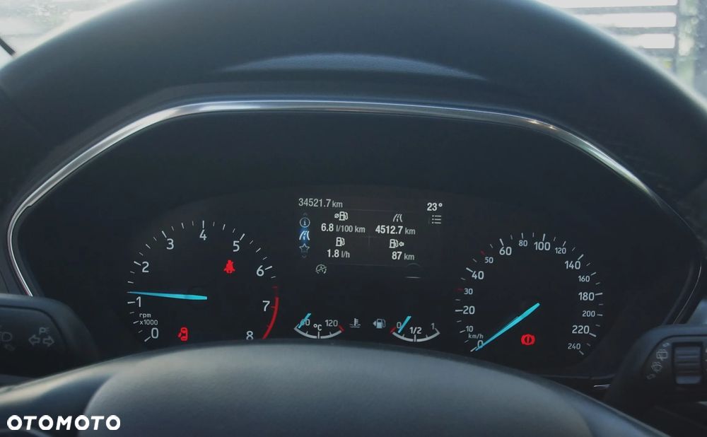 Ford Focus 1.0 EcoBoost Titanium - 13