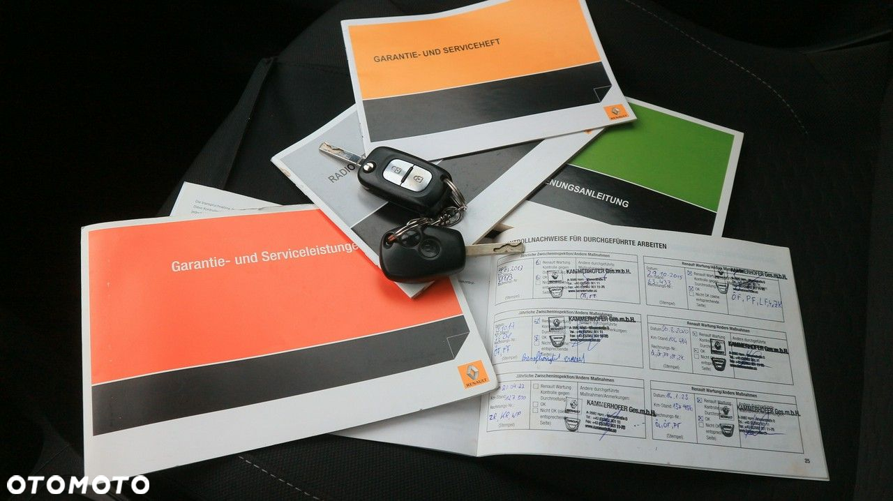 Renault Clio 1.2 16V 75 Collection - 9