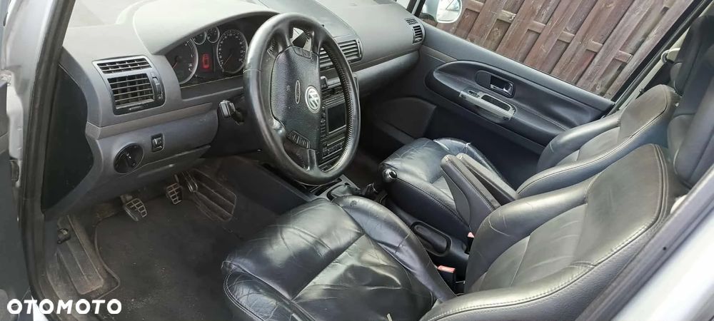 Volkswagen Sharan 2.0 TDI Basis - 21