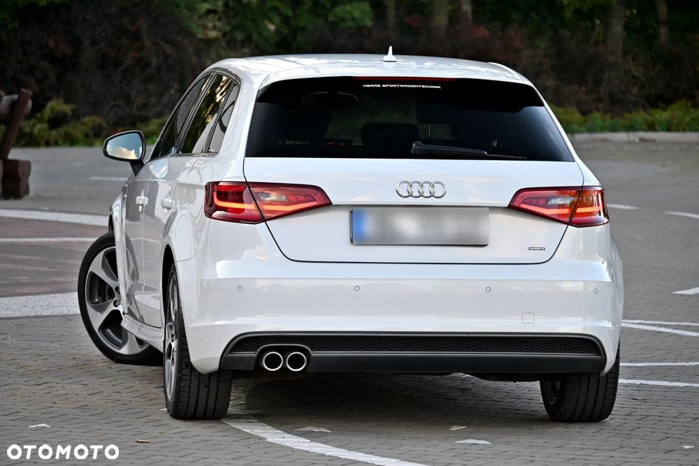 Audi A3 Sportback 2.0 TDI (clean diesel) quattro S tronic S line Sportpaket - 13