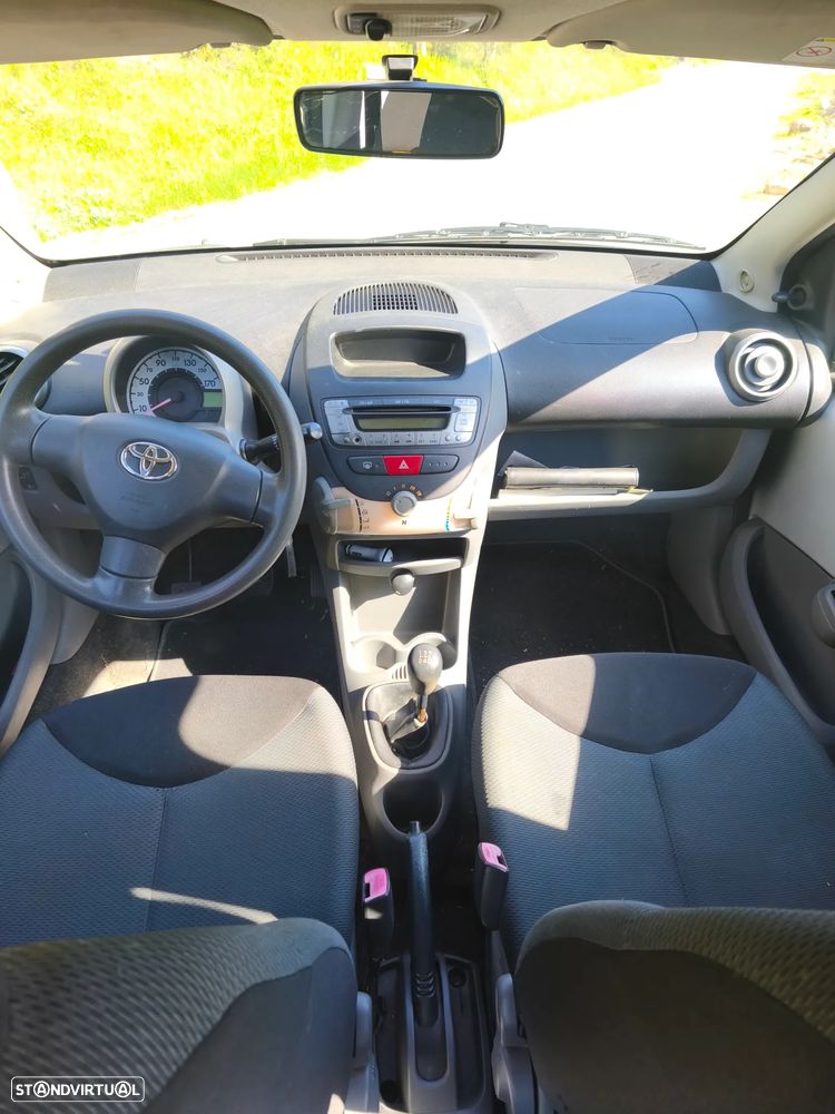 Toyota Aygo 1.0 - 13