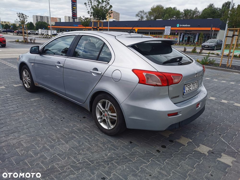Mitsubishi Lancer - 7