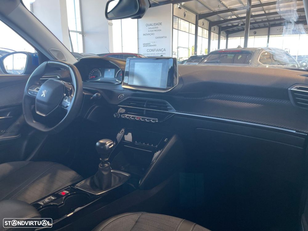 Peugeot 2008 1.2 PureTech Allure Pack - 26