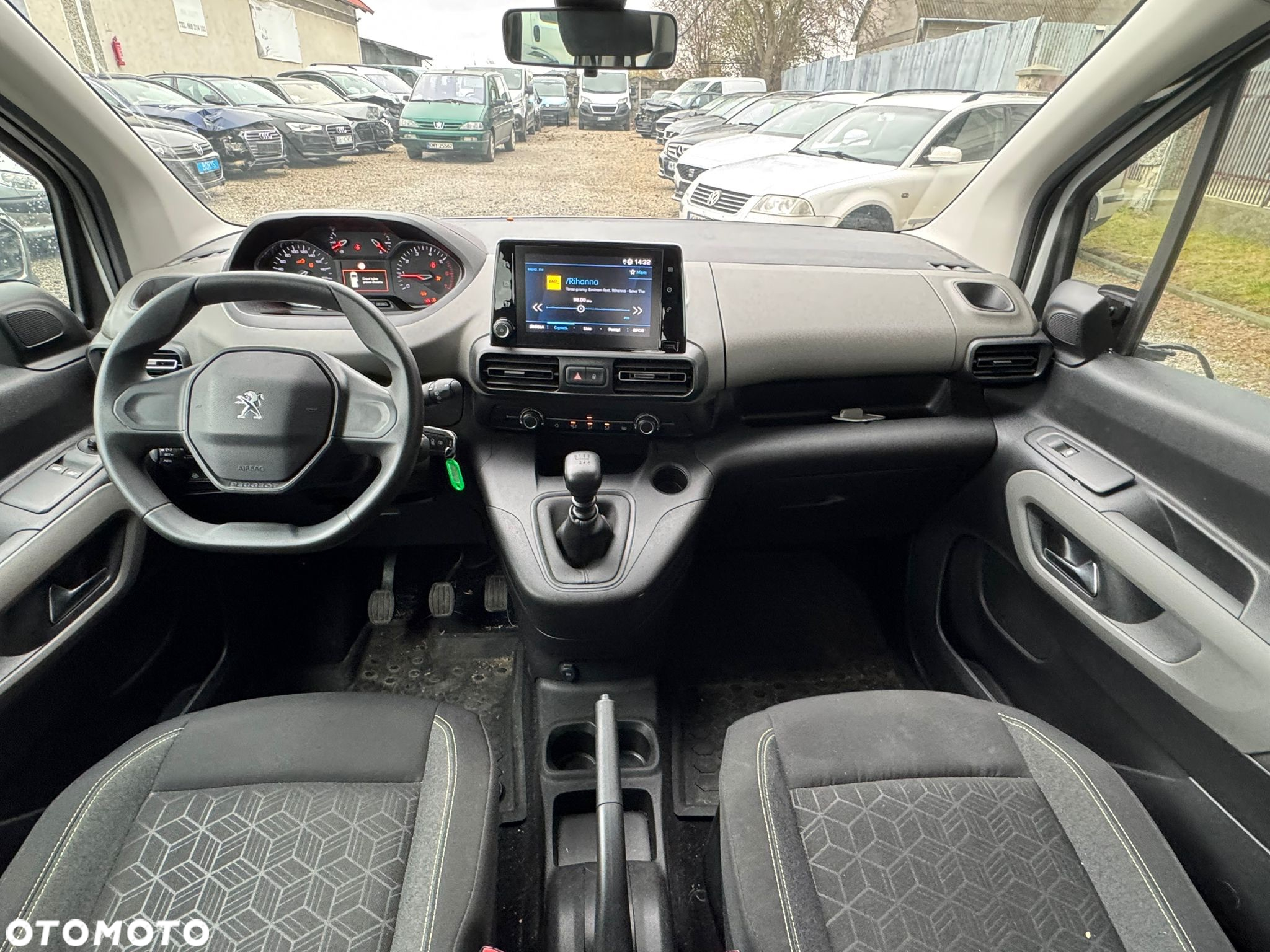 Peugeot Rifter Long 1.2 PureTech Active Pack S&S - 23
